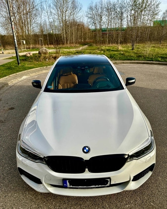 BMW Seria 5 cena 211135 przebieg: 89500, rok produkcji 2020 z Warszawa małe 92